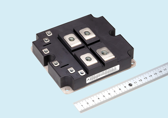 Hybrid SiC Modules for railcar traction system