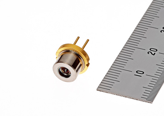 High-power 638-nm-wavelength red laser diode with build-in lens (ML562H84)