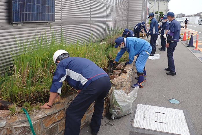 photo: Itatope maintenance and management activities