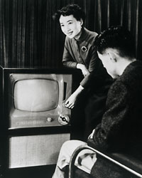 photo: The first Mitsubishi Electric television (Model 101K-17), launched in 1953.