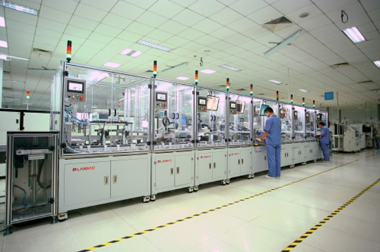 The Lanbao Digital Workshop can smoothly produce hundreds of different sensor products for multiple different orders at the same time.