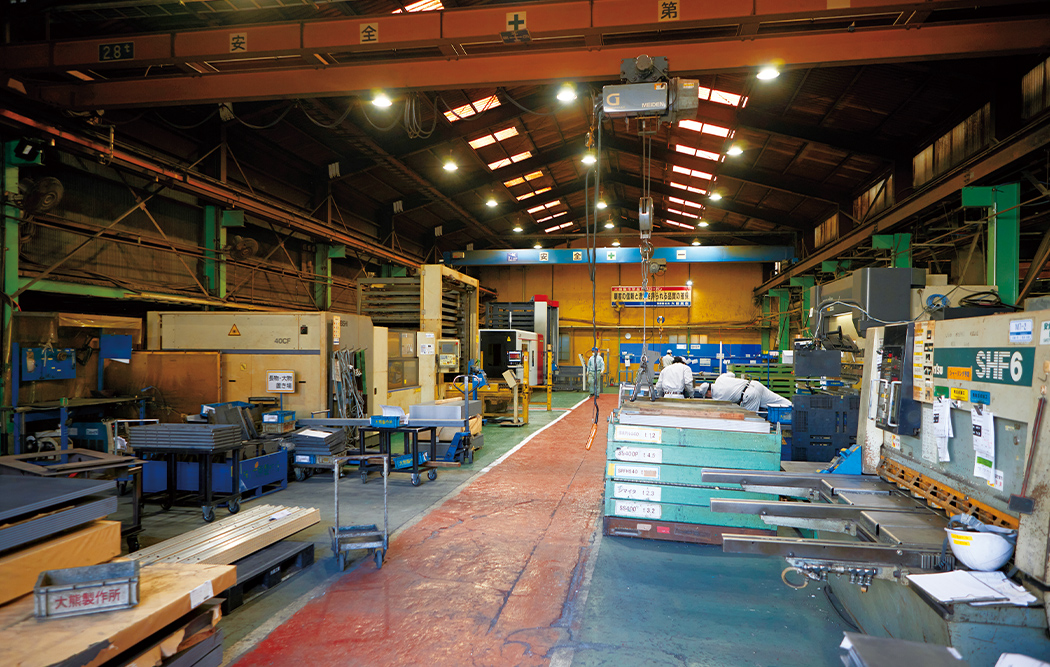 Ohkuma Seisakusho’s Kawaguchi Plant supports high-mix, low-volume production of components for trucks and construction machinery. The facility utilizes the 5S methodology (Sort, Set in order, Shine, Standardize, and Sustain) in its activities.