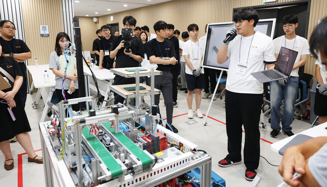 The Winner team from Gyeongbuk Machinery Technical High School