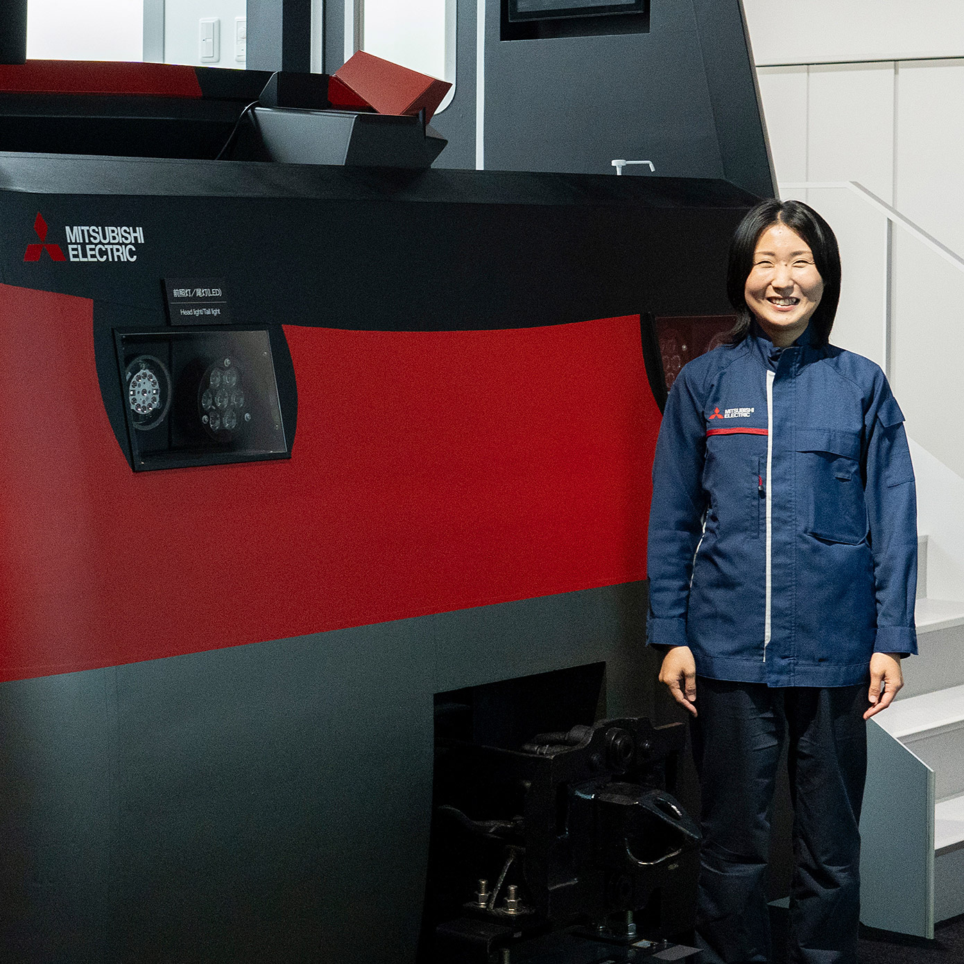 A designer who supports social infrastructure with an attitude of always aiming high, and her thoughts on her colleagues and the next generation.