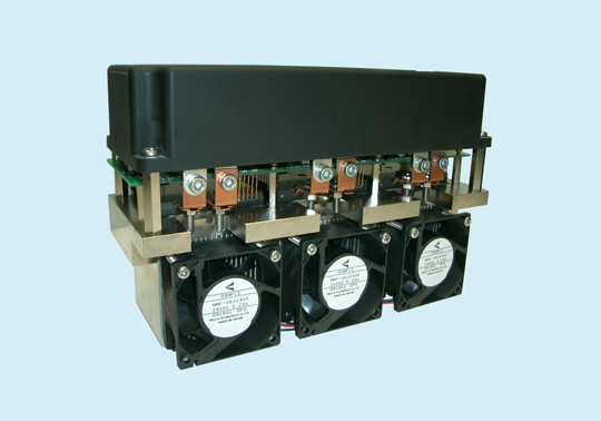 Full SiC inverter<br>with high power density